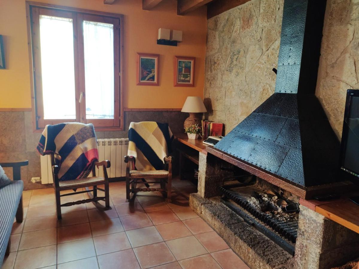 Spacious House In Ogassa With Terrace And Bbq Esterno foto